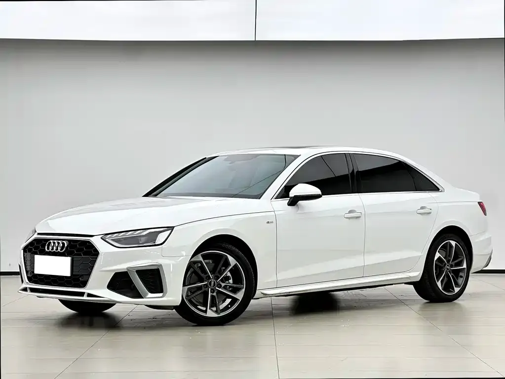 Audi A4L 2023 из CN, фото 1