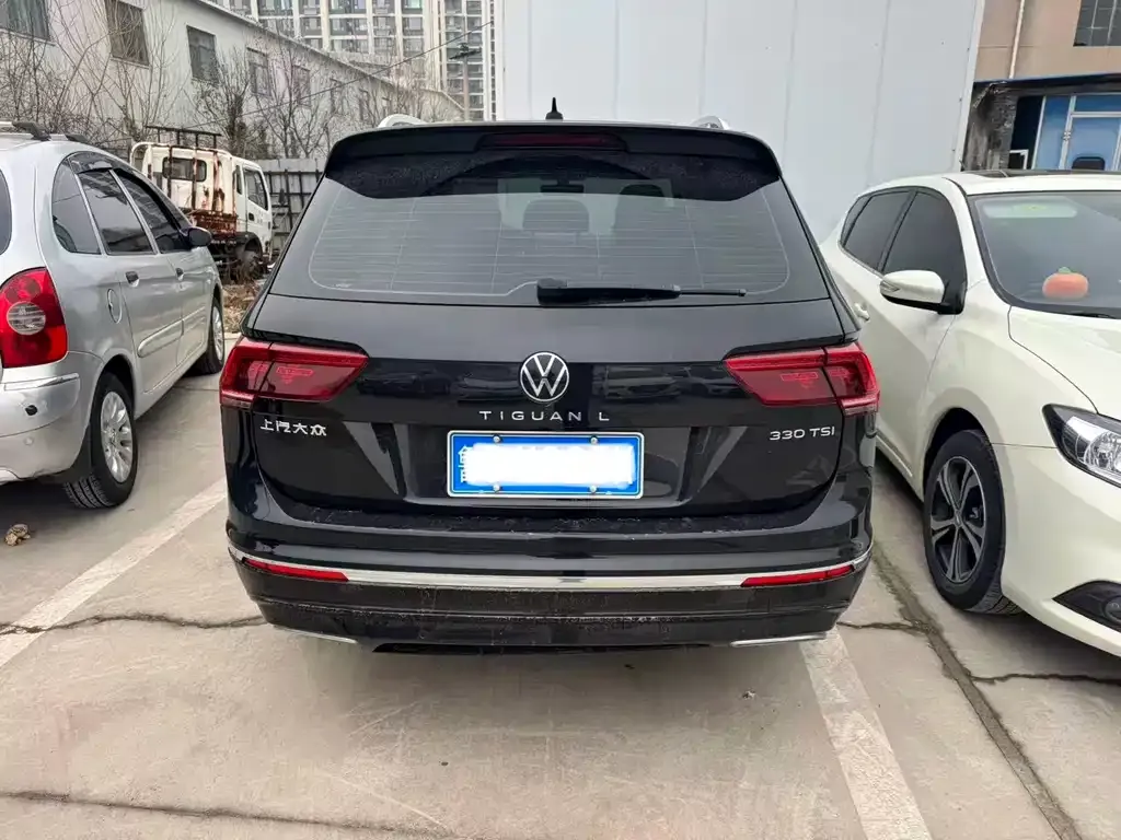 Volkswagen Tiguan L — фото 3