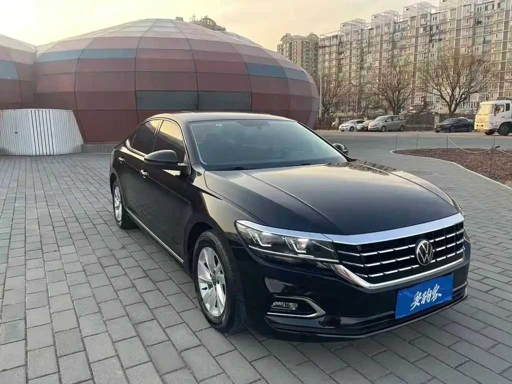 Volkswagen Passat — фото 2