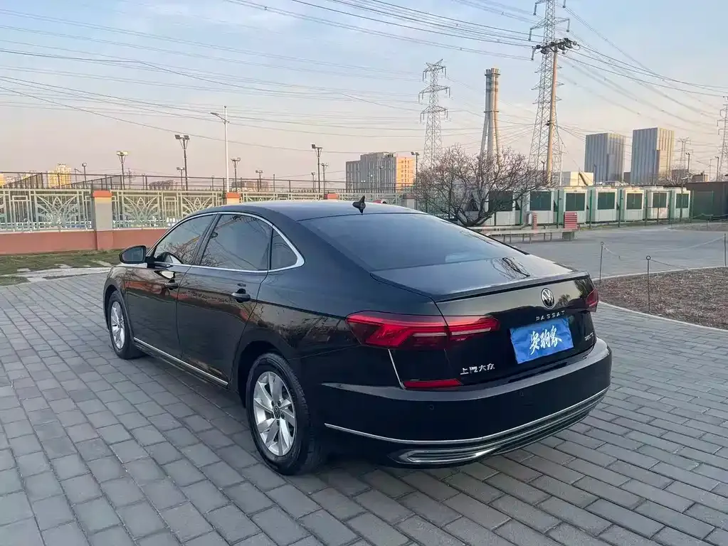 Volkswagen Passat — фото 9