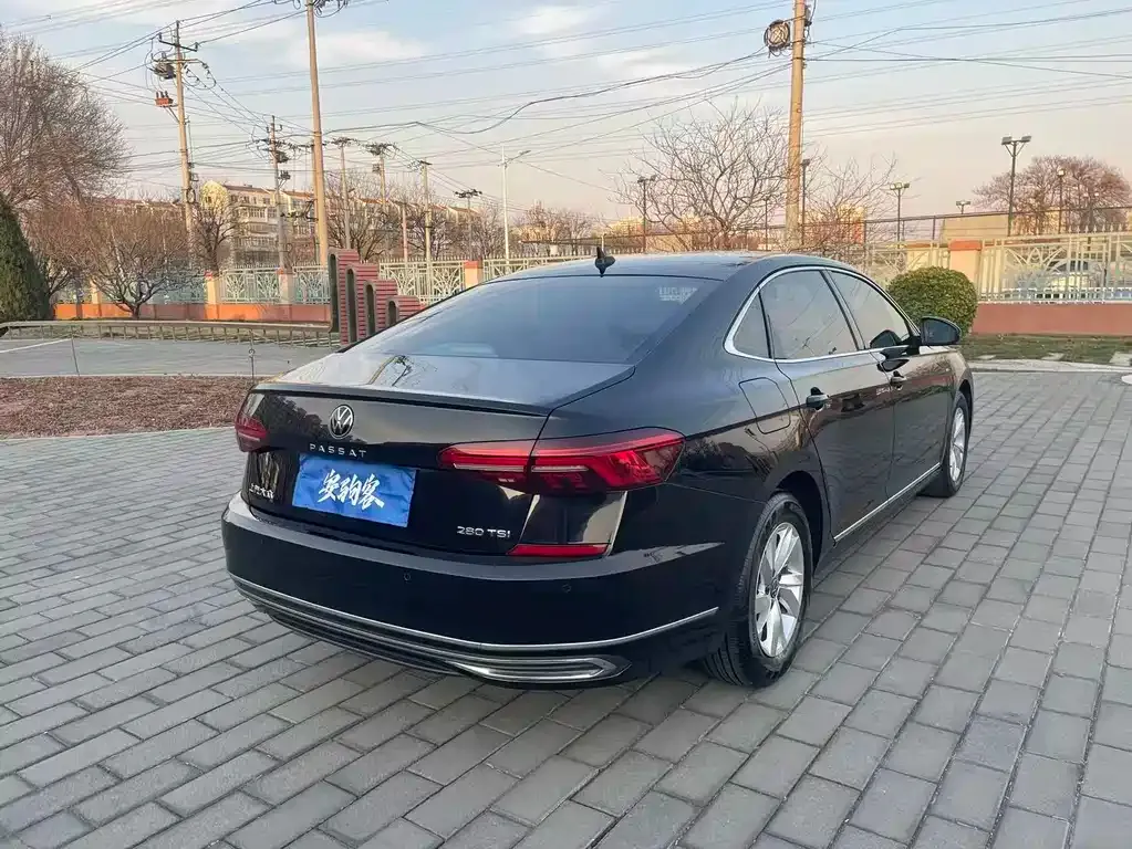 Volkswagen Passat — фото 8