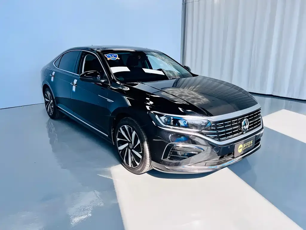 Volkswagen Passat — фото 5