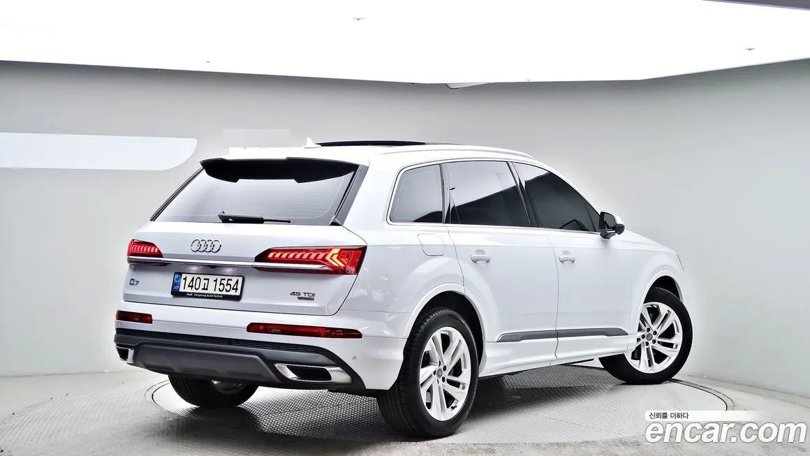 Audi Q7 2021 из KR, фото 7