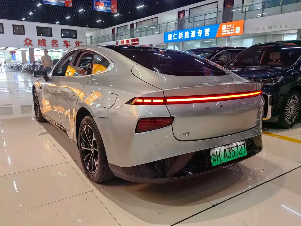 XPeng P7 2023 из CN, фото 2