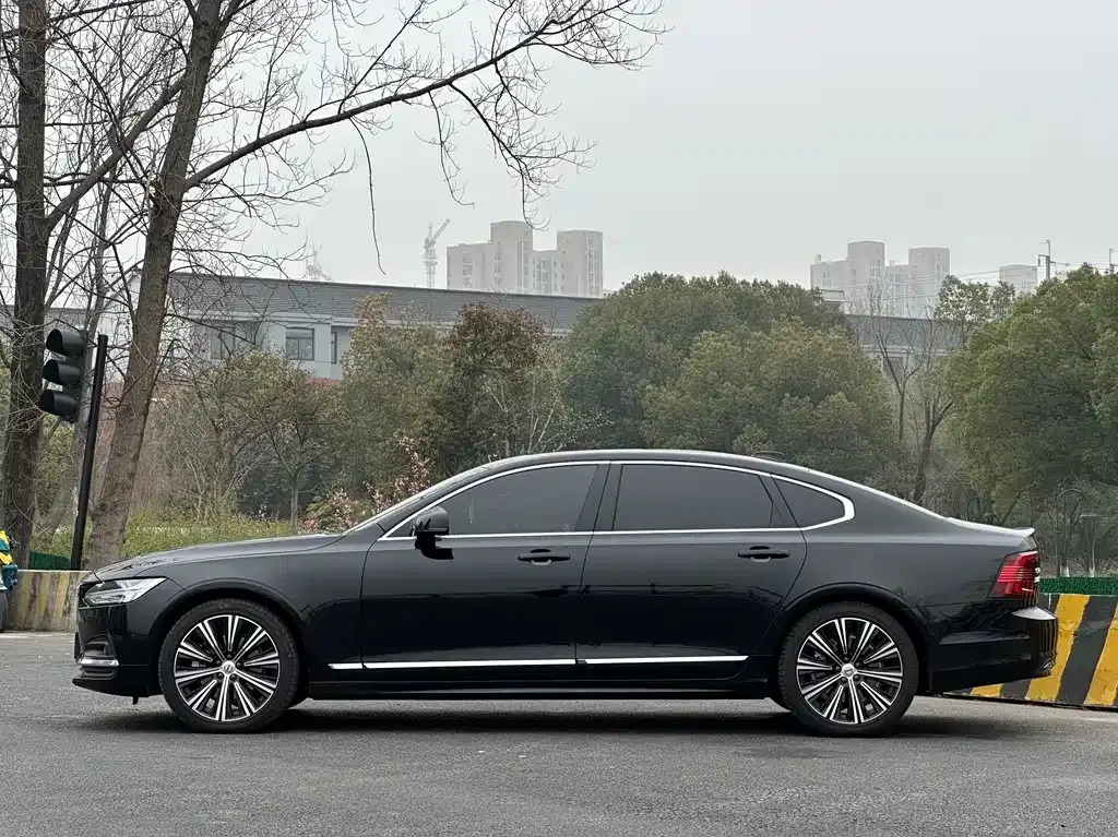 Volvo S90 — фото 8