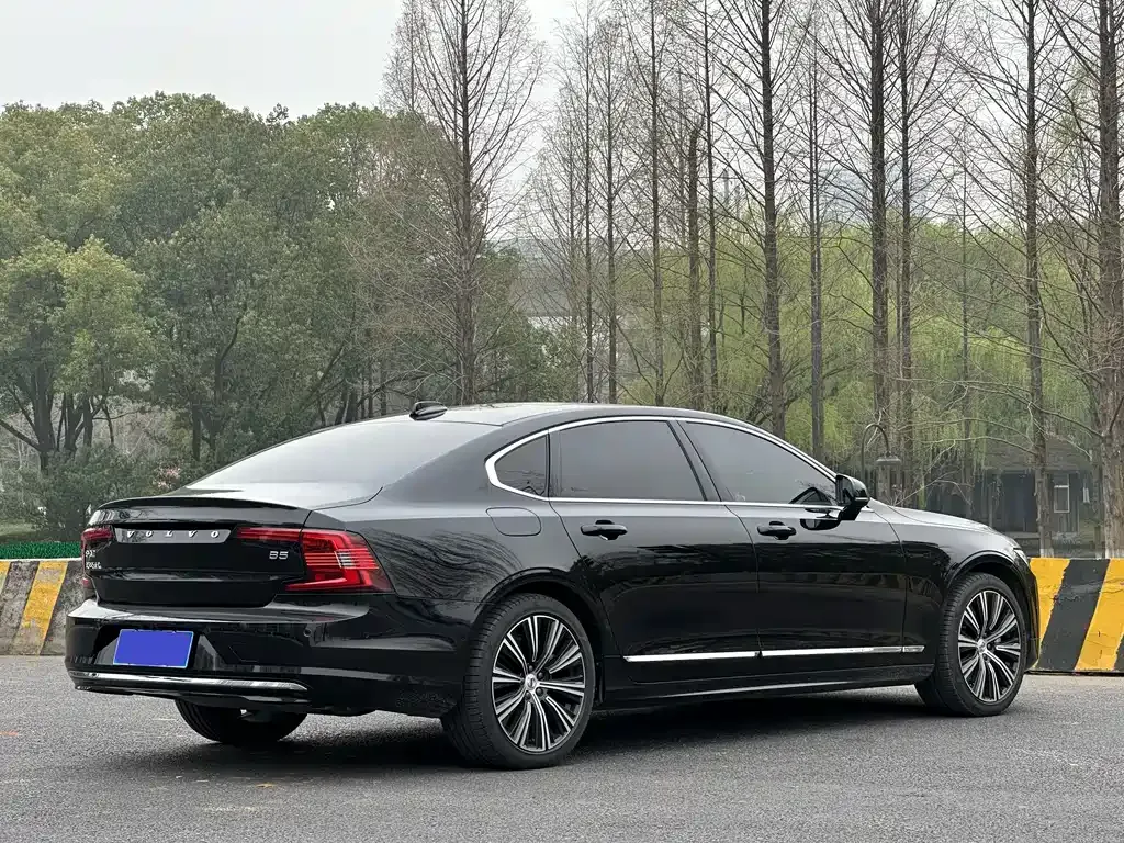 Volvo S90 — фото 5