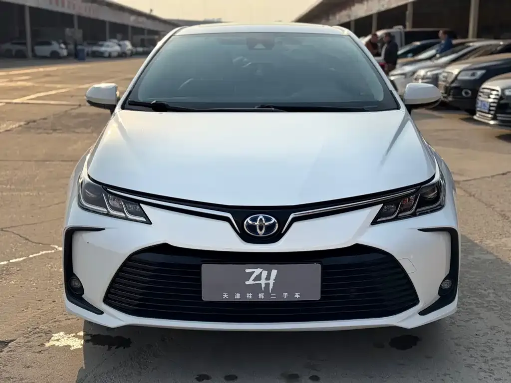 Toyota Corolla — фото 4