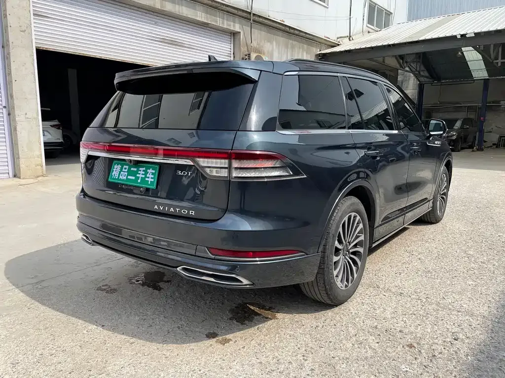 Lincoln Aviator 2023 из CN, фото 7