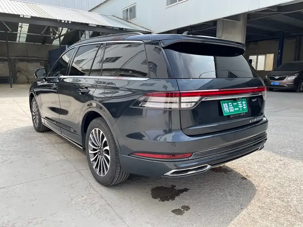 Lincoln Aviator 2023 из CN, фото 8