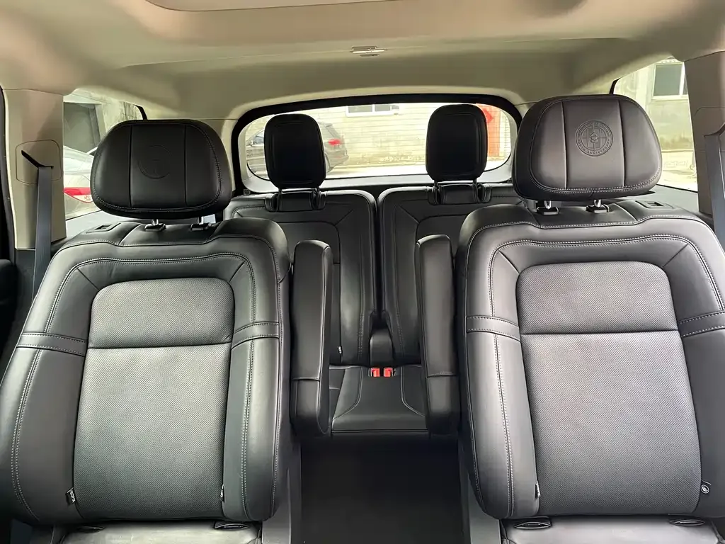 Lincoln Aviator 2023 из CN, фото 9