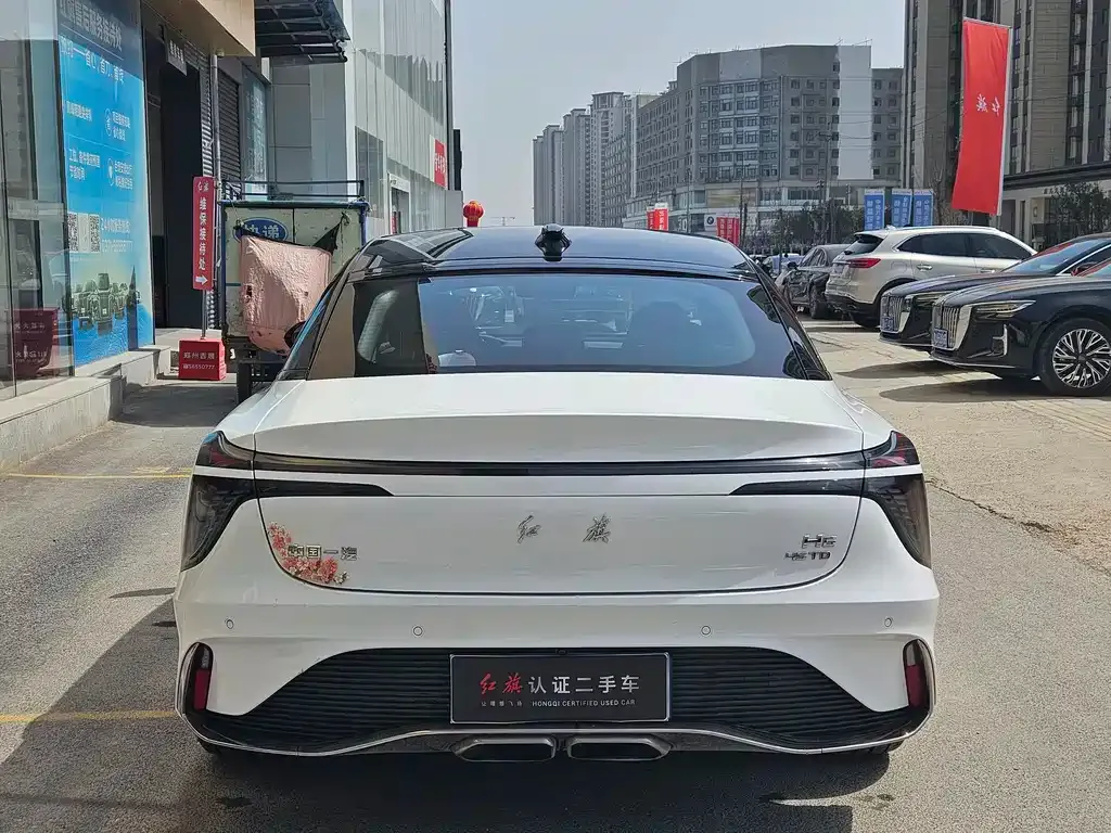 Hongqi H6 — фото 10