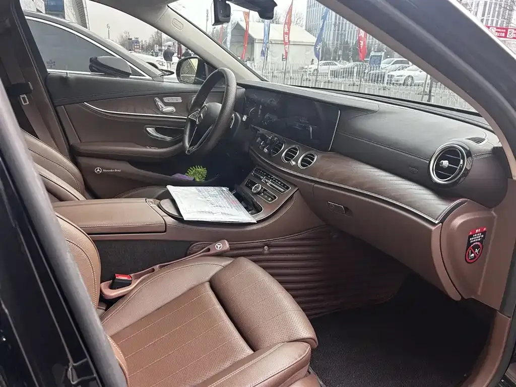 Mercedes-Benz E-Class 2022 из CN, фото 4
