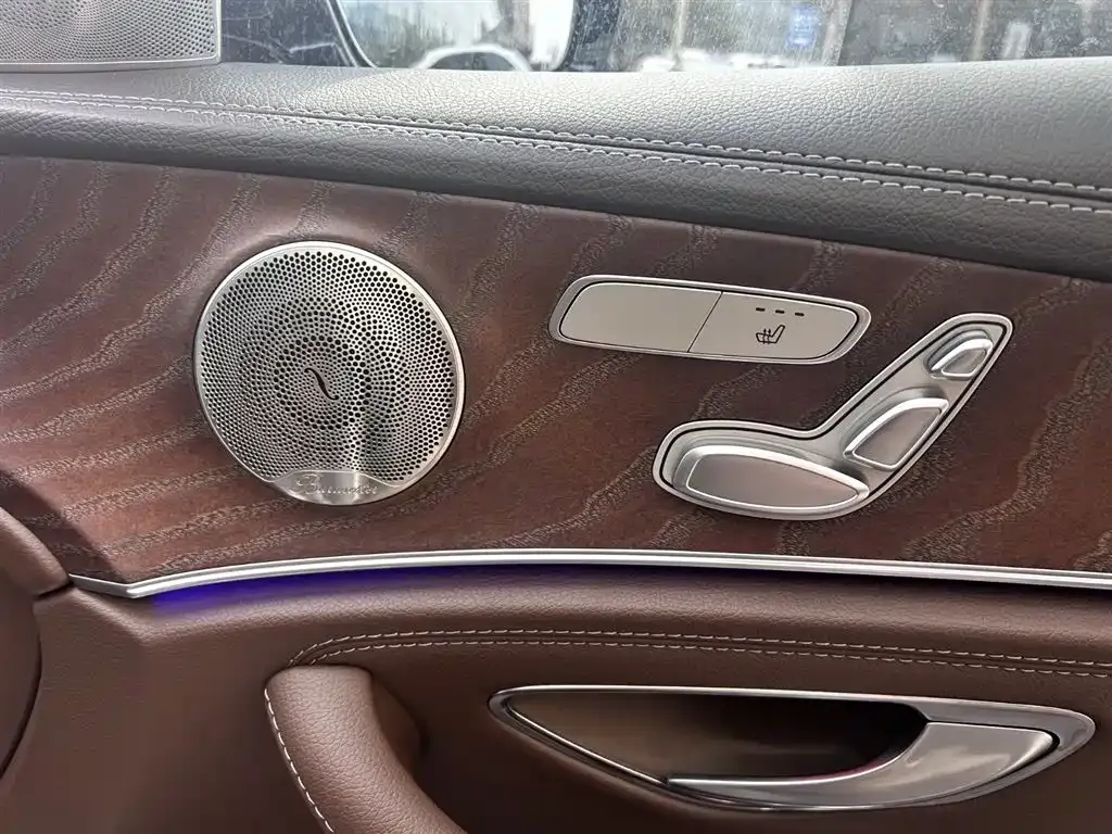 Mercedes-Benz E-Class 2022 из CN, фото 3