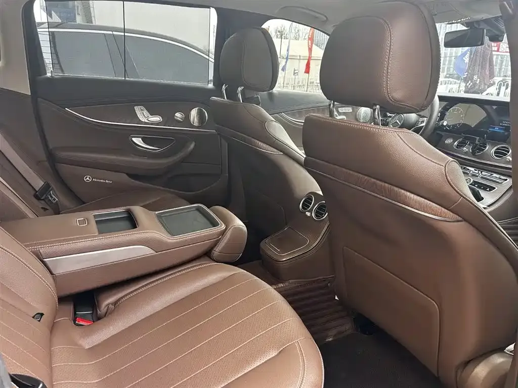Mercedes-Benz E-Class 2022 из CN, фото 5