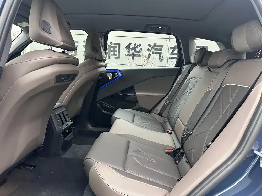 BMW X3 2025 из CN, фото 4