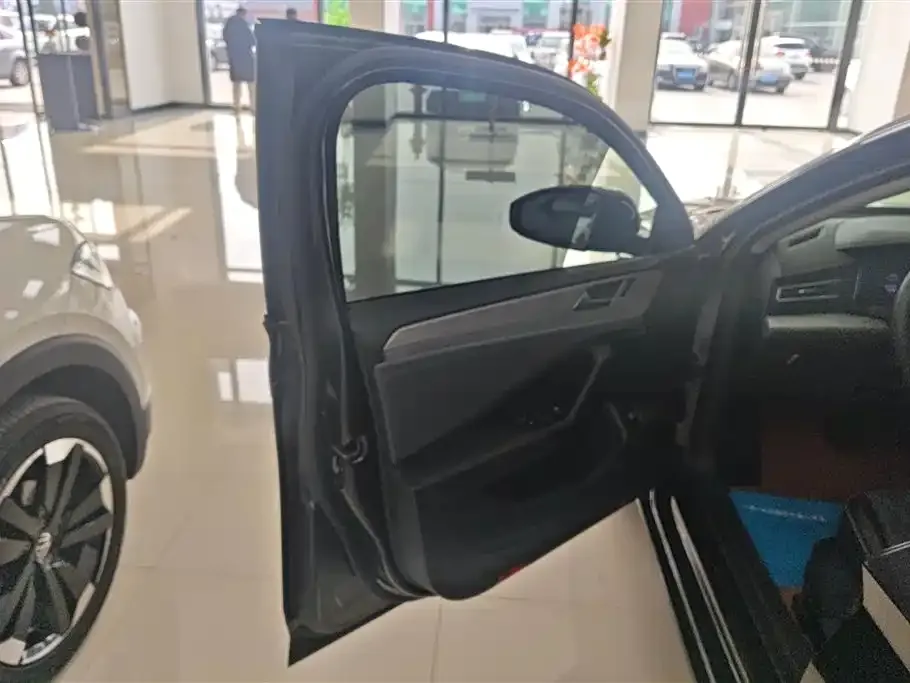 Volkswagen Sagitar 2025 из CN, фото 5