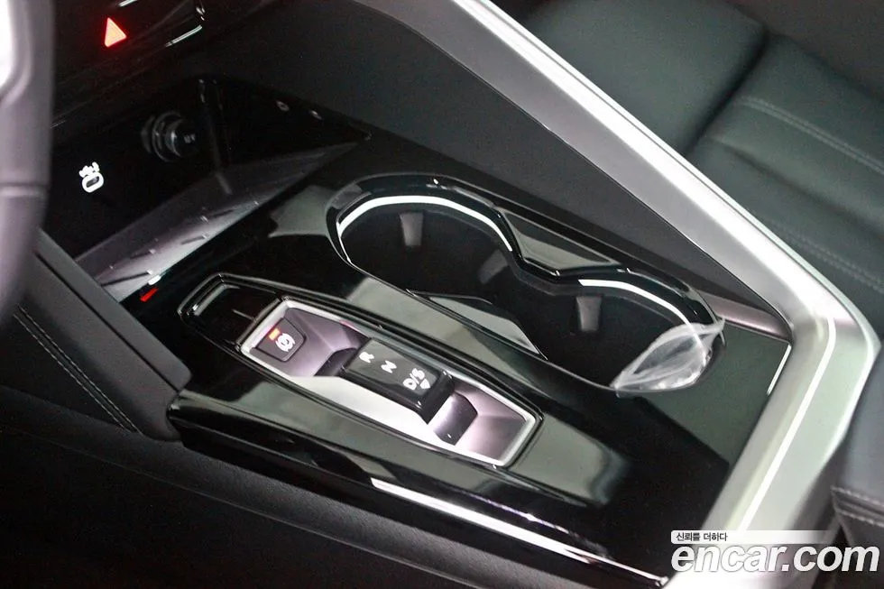 Audi Q5 2025 из KR, фото 9