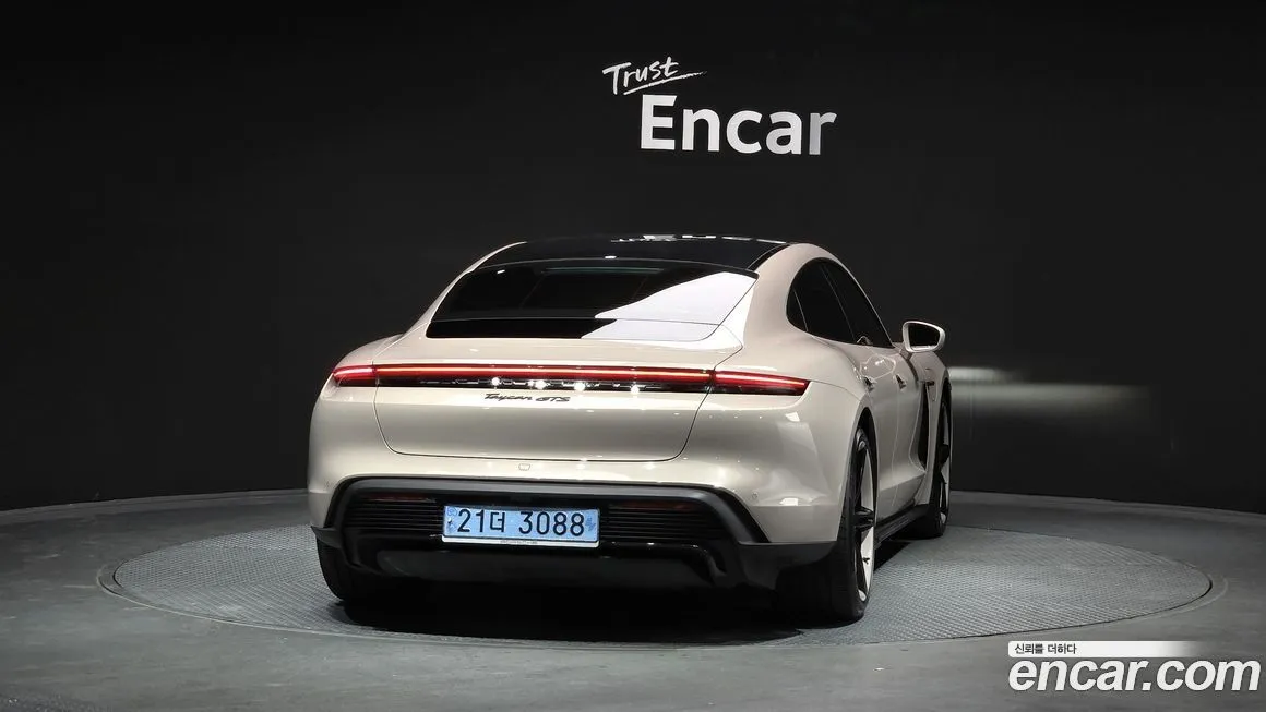 Porsche Taycan 2023 из KR, фото 10