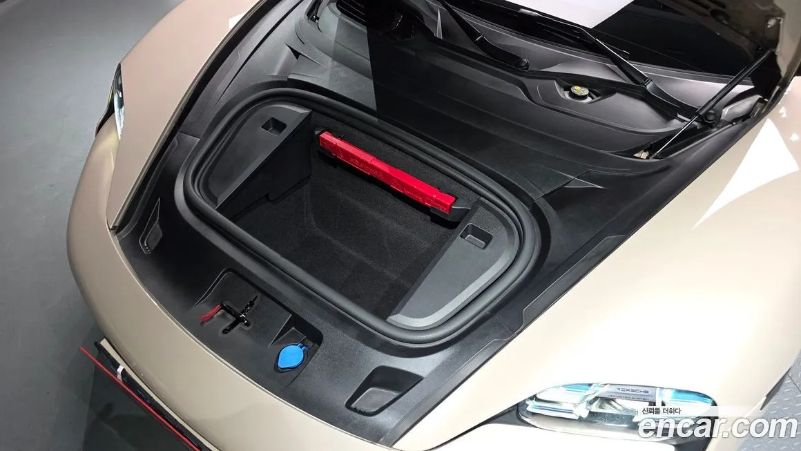 Porsche Taycan 2023 из KR, фото 7