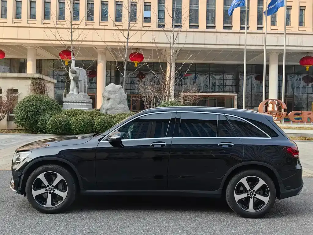 Mercedes-Benz GLC — фото 10