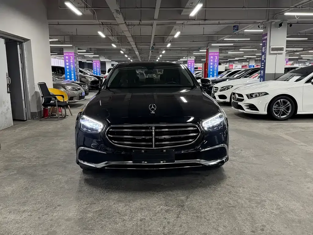 Mercedes-Benz E-Class — фото 7