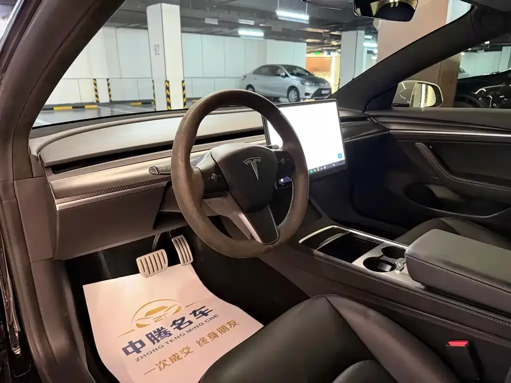 Tesla Model 3 — фото 3