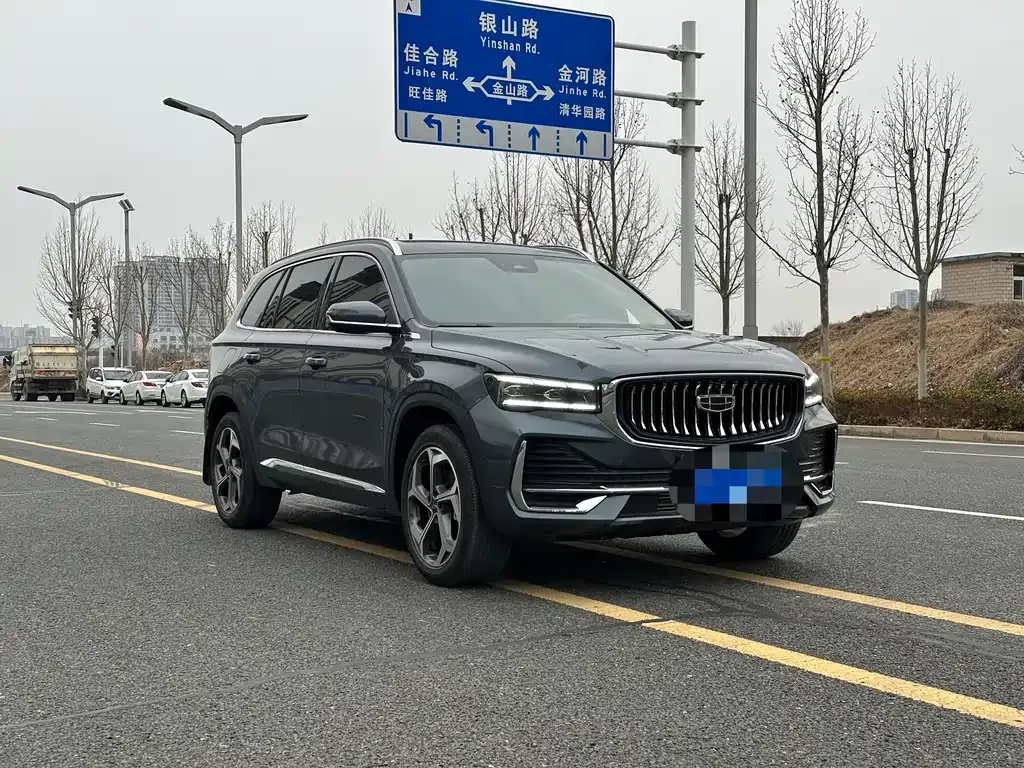 Geely Xingyue L — фото 8