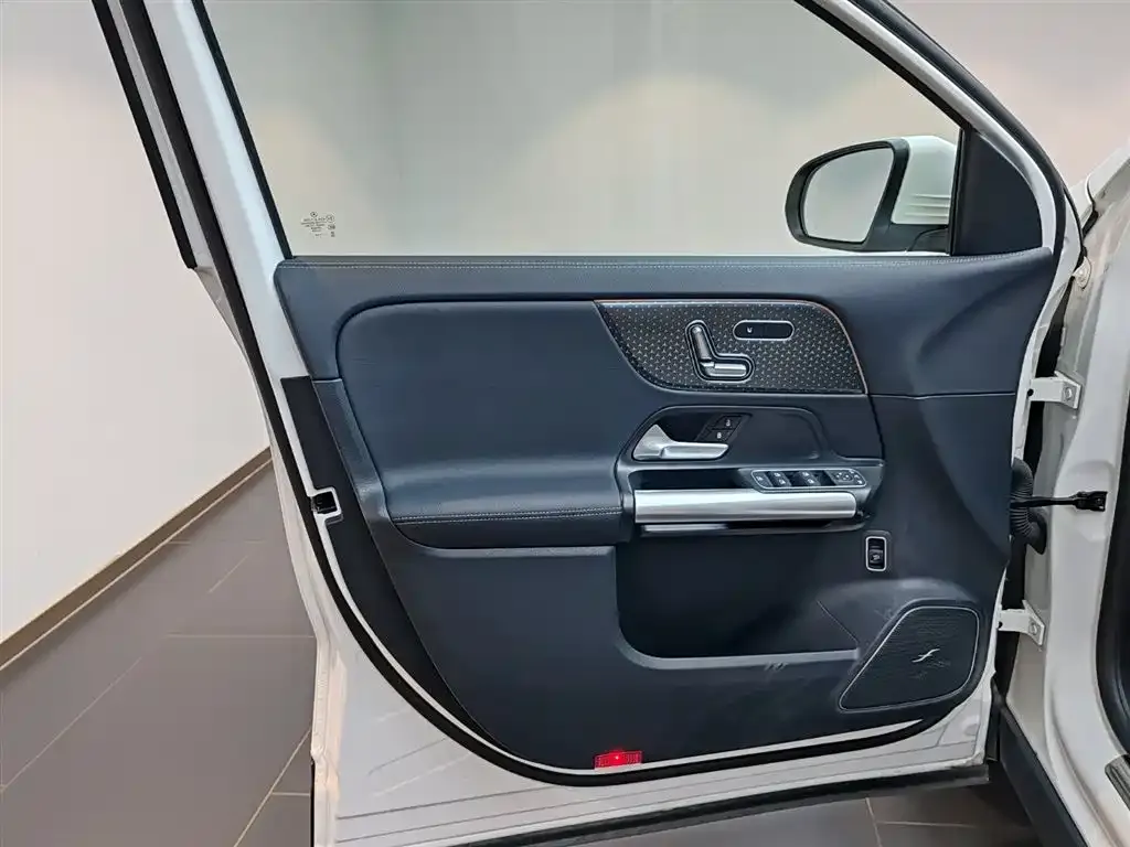 Mercedes-Benz GLA — фото 4