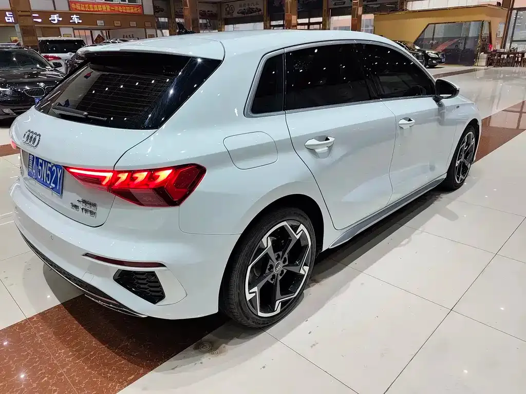 Audi A3 2024 из CN, фото 10