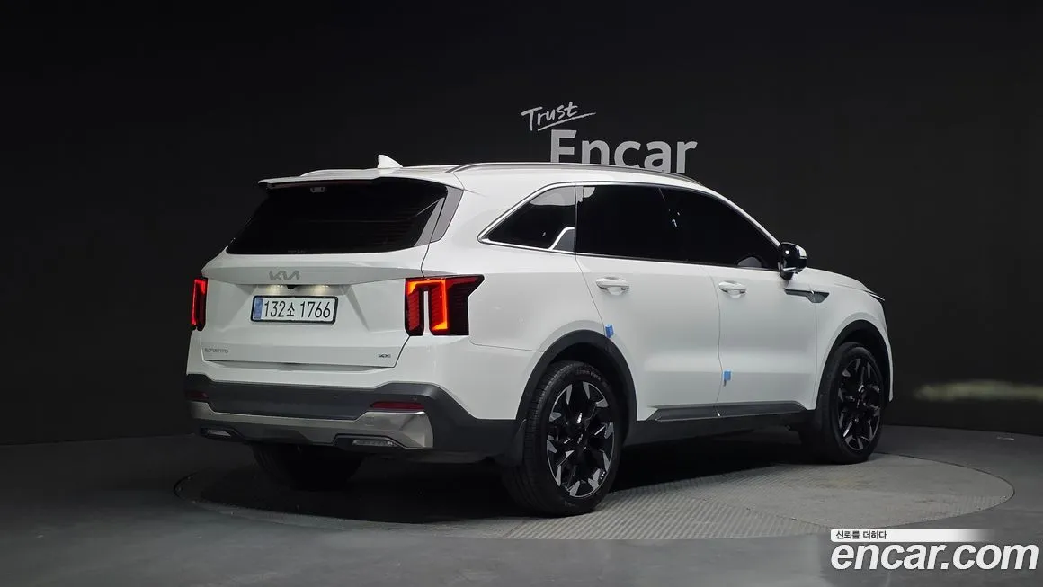 Kia Sorento — фото 3