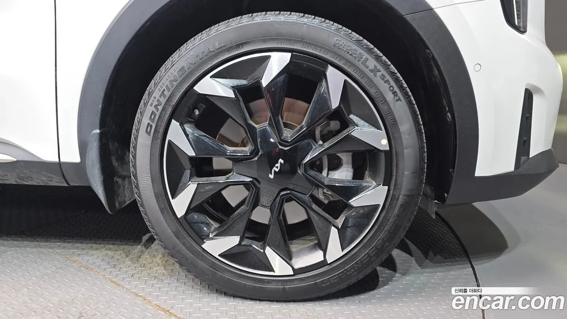 Kia Sorento — фото 7