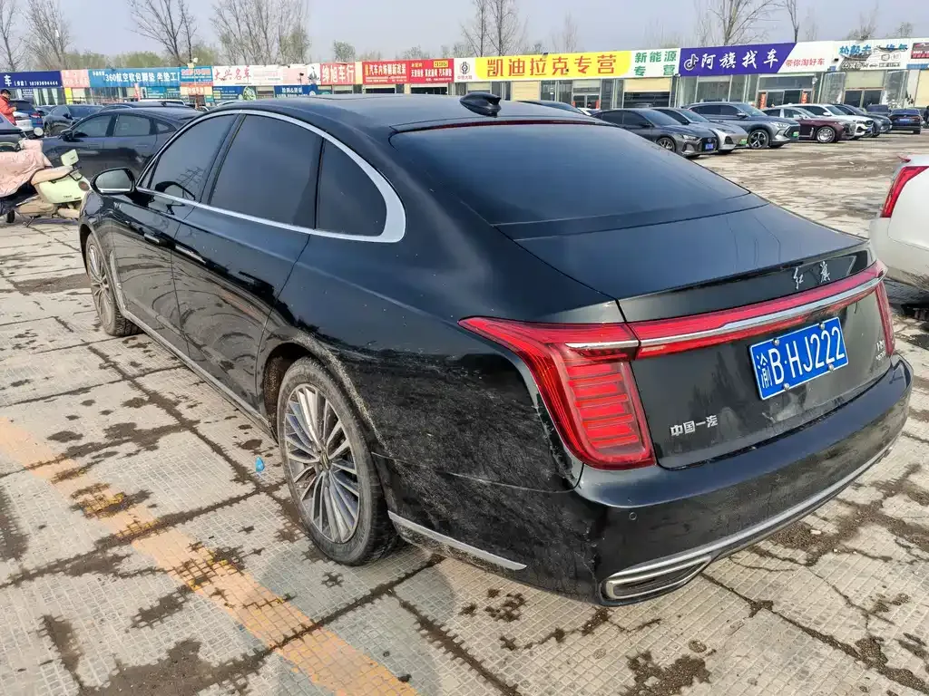 Hongqi H9 — фото 8