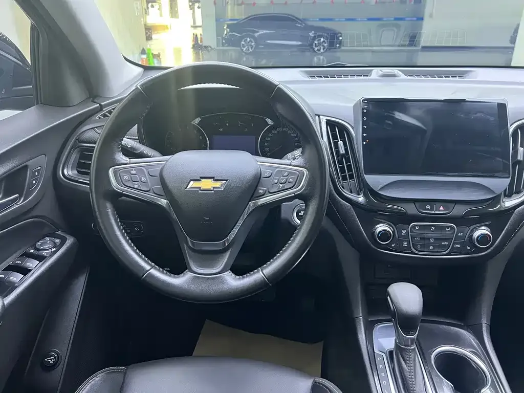 Chevrolet Equinox — фото 10