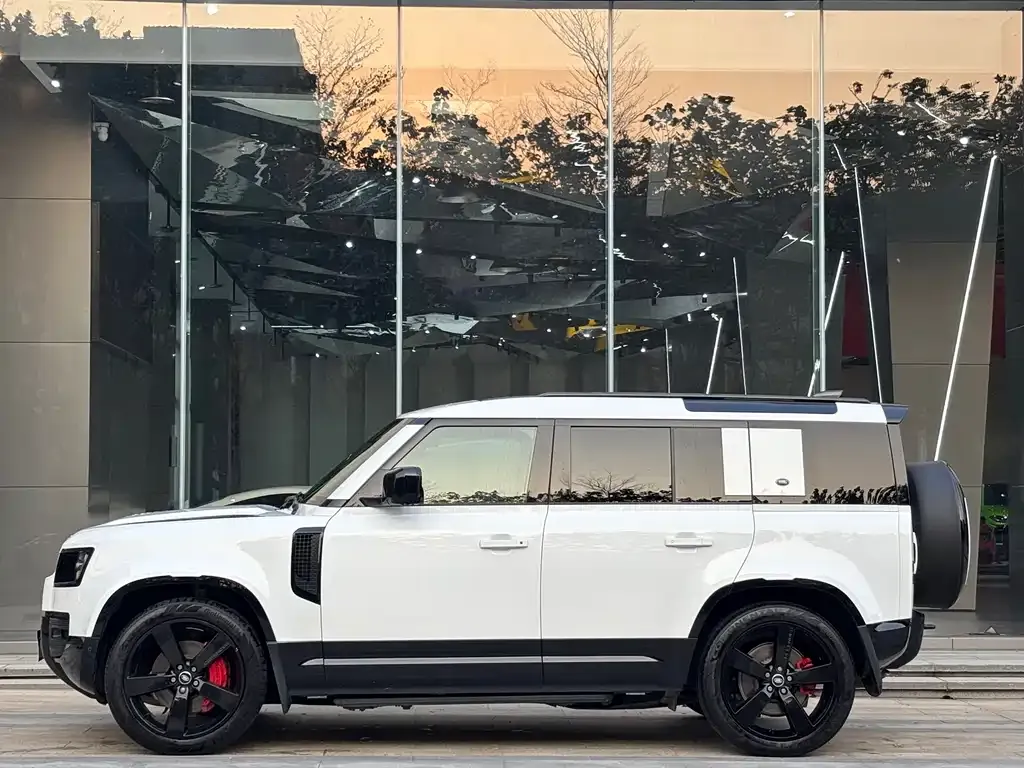 Land Rover Defender — фото 7