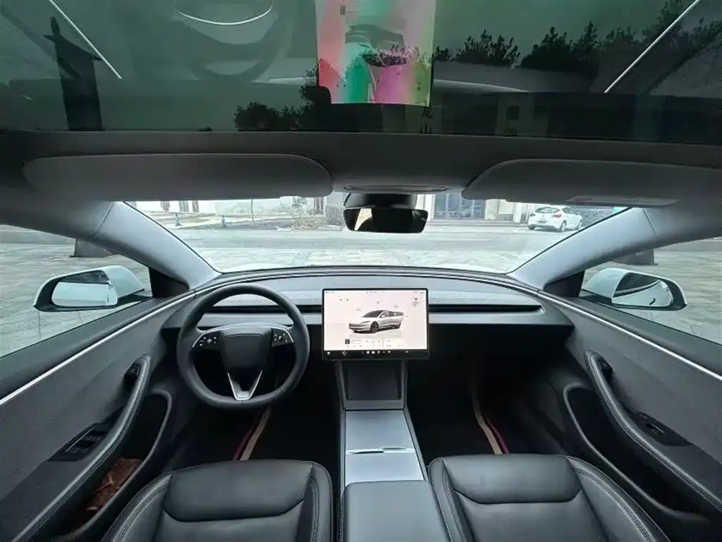 Tesla Model 3 — фото 4