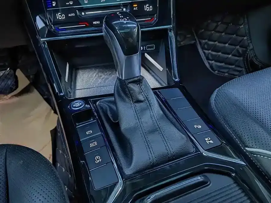 Volkswagen Passat — фото 4