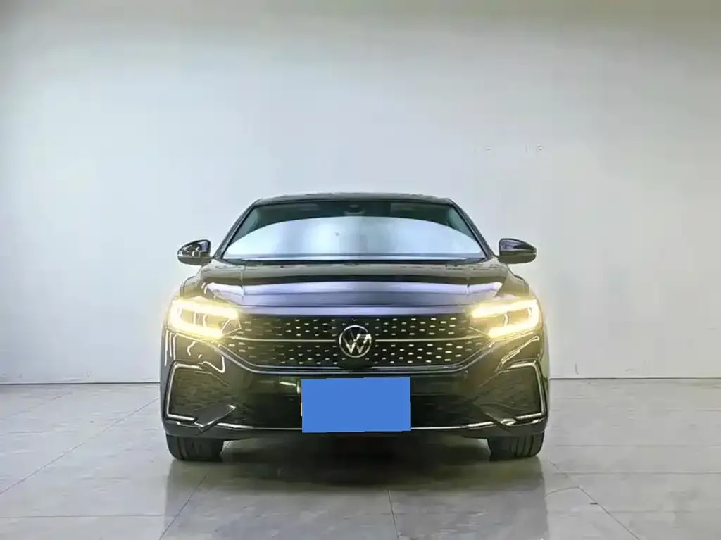 Volkswagen Passat — фото 9