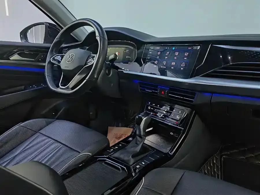 Volkswagen Passat — фото 8