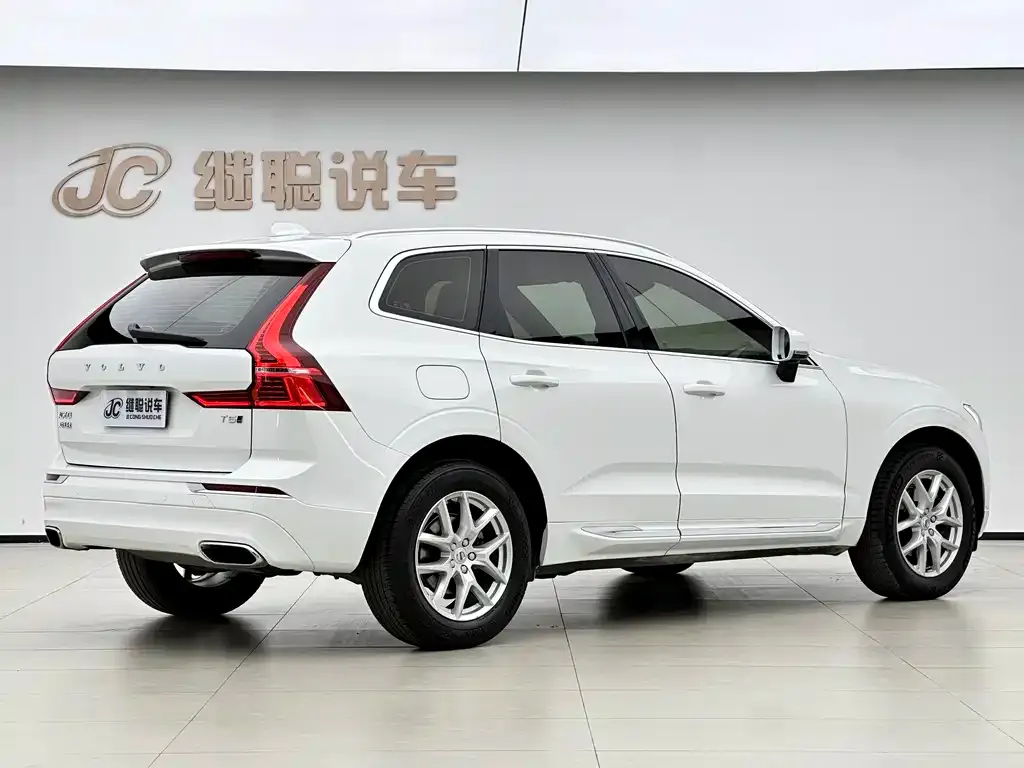 Volvo XC60 2021 из CN, фото 6