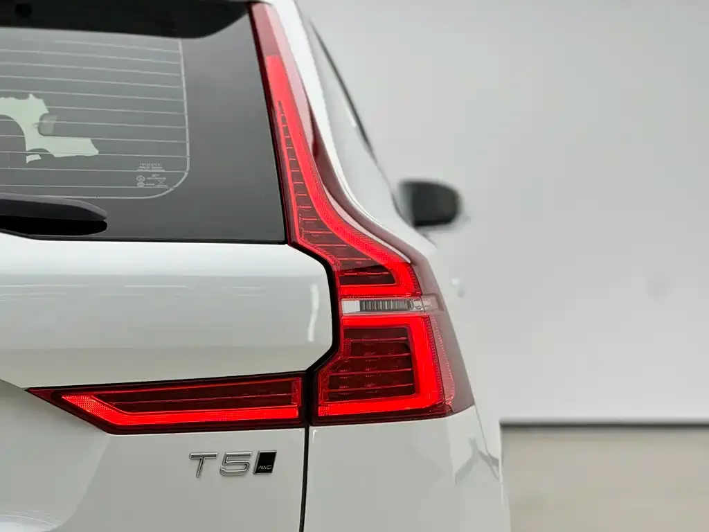 Volvo XC60 2021 из CN, фото 5