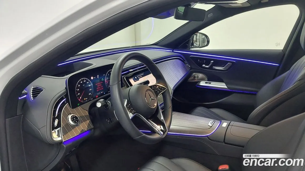 Mercedes-Benz E-Class — фото 9