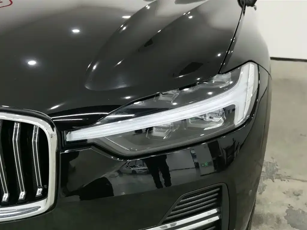 Volvo XC60 2025 из CN, фото 8