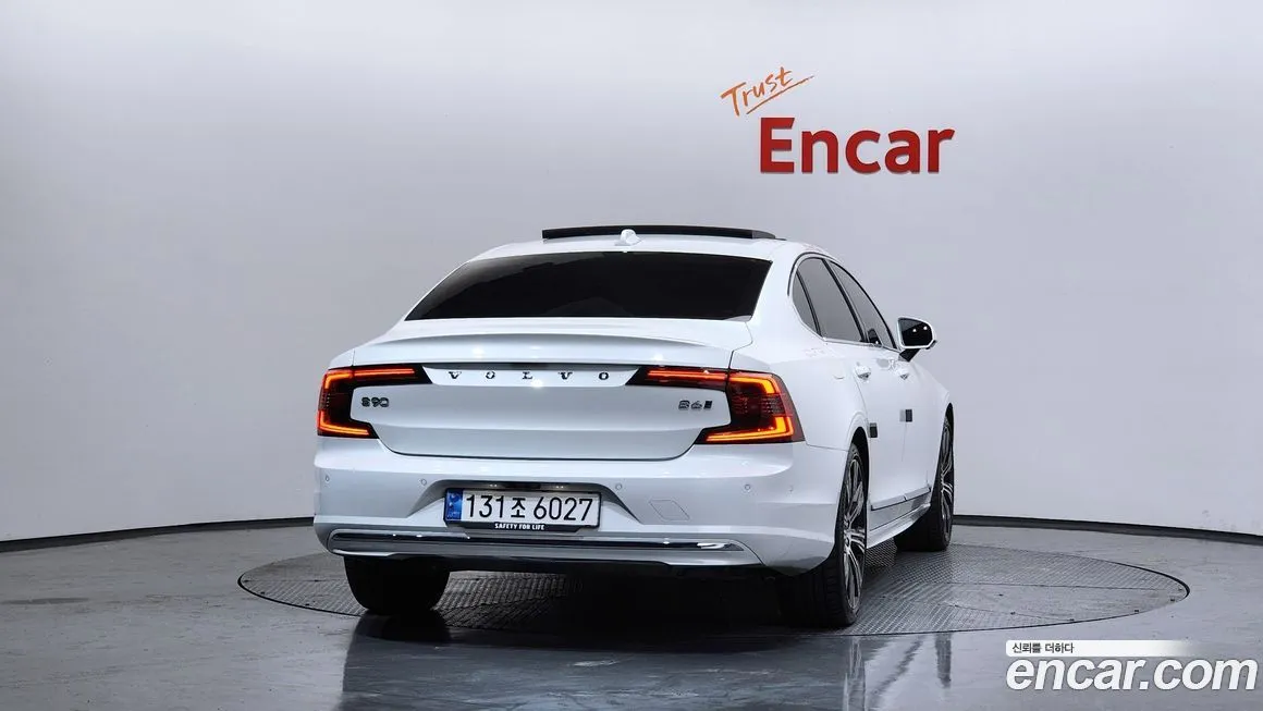 Volvo S90 — фото 4