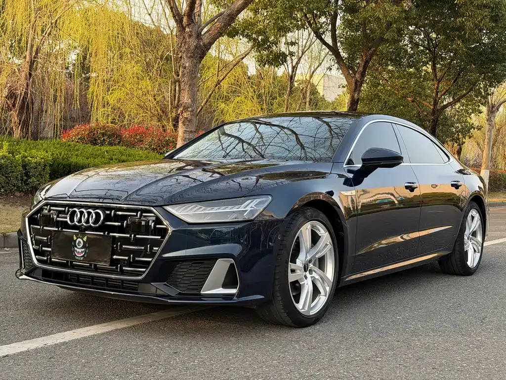 Audi A7L 2024 из CN, фото 1