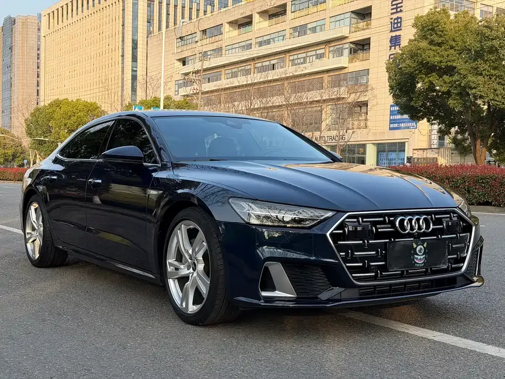 Audi A7L 2024 из CN, фото 3