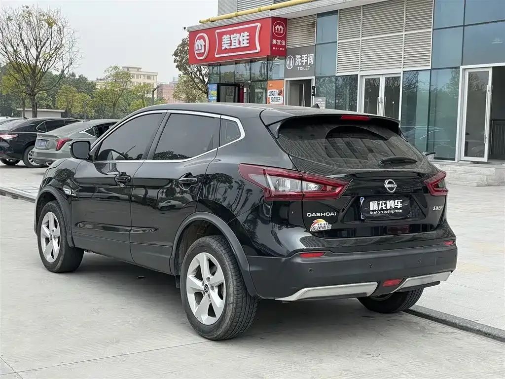 Nissan Qashqai — фото 8