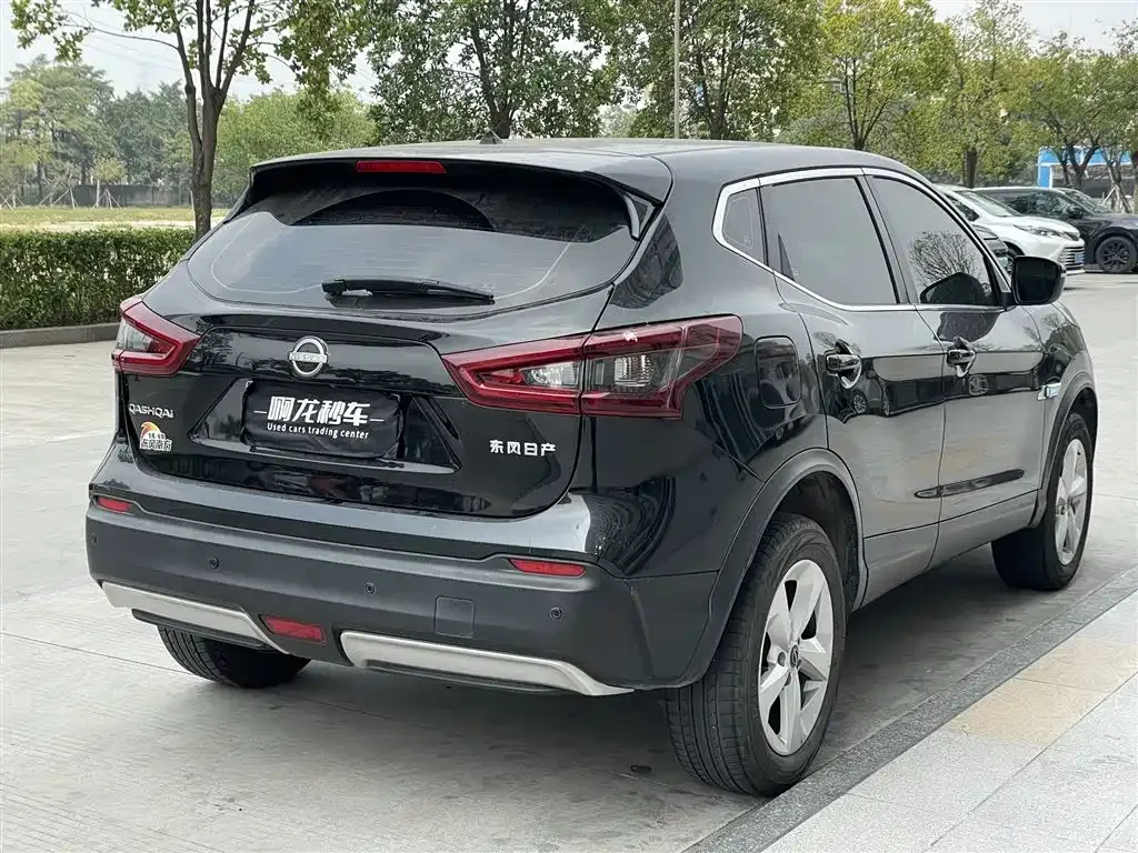Nissan Qashqai — фото 9