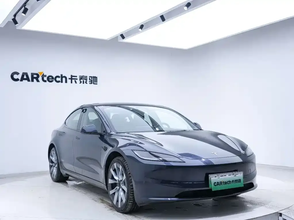 Tesla Model 3 — фото 8
