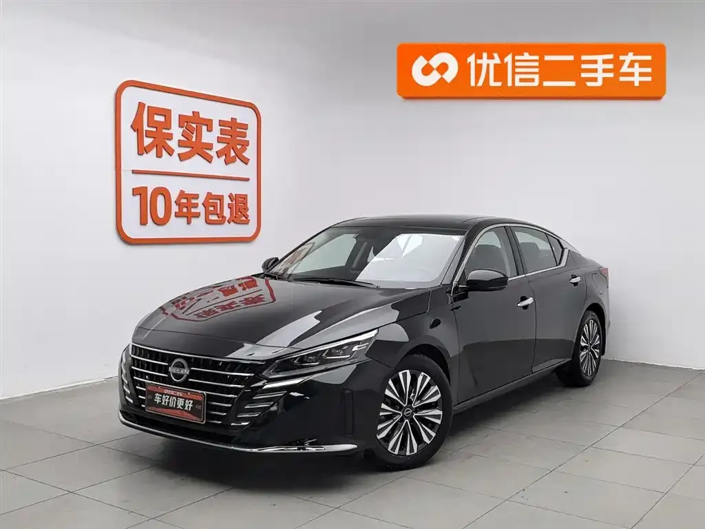 Nissan Teana — фото 1