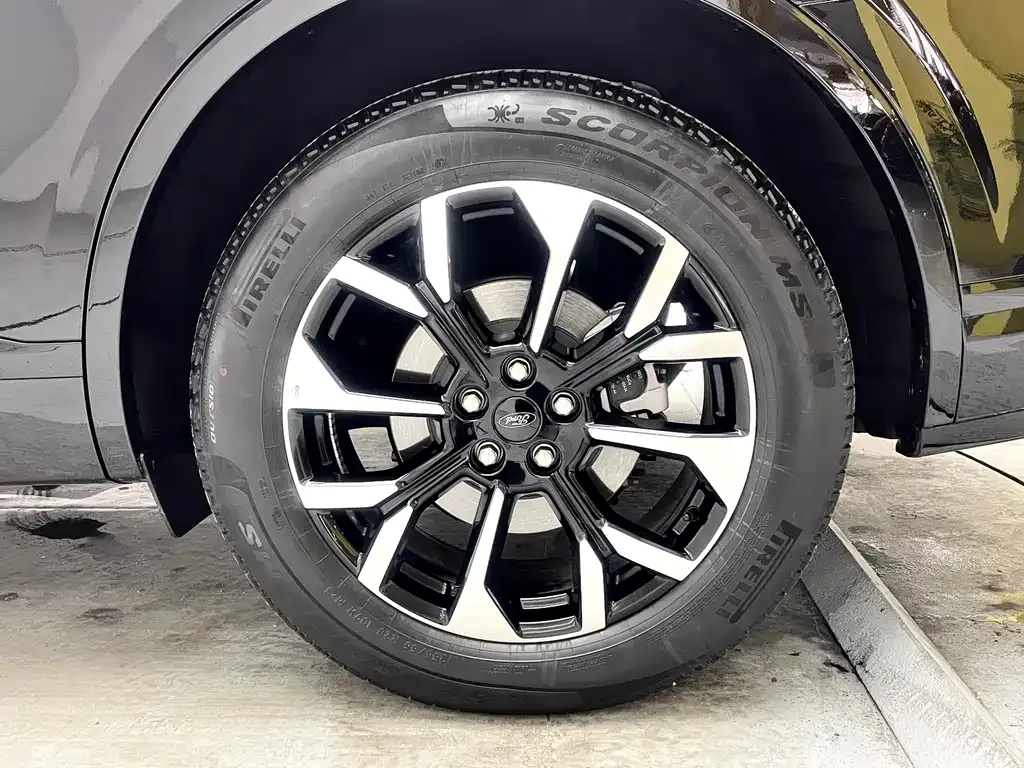 Ford Edge 2025 из CN, фото 10